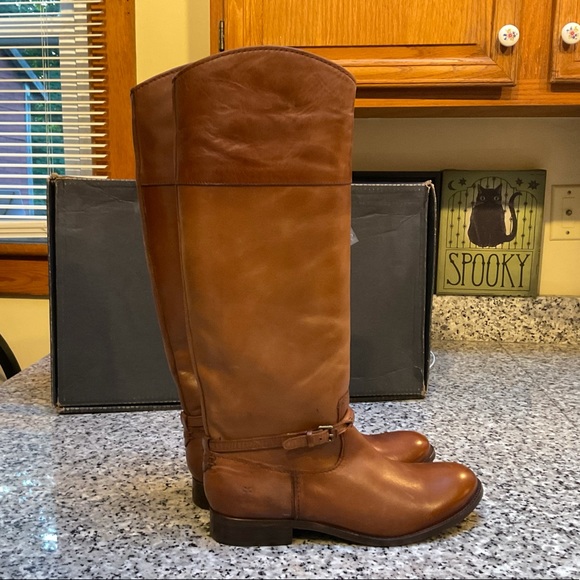 Frye Melissa Seam Boots - Picture 4 of 13